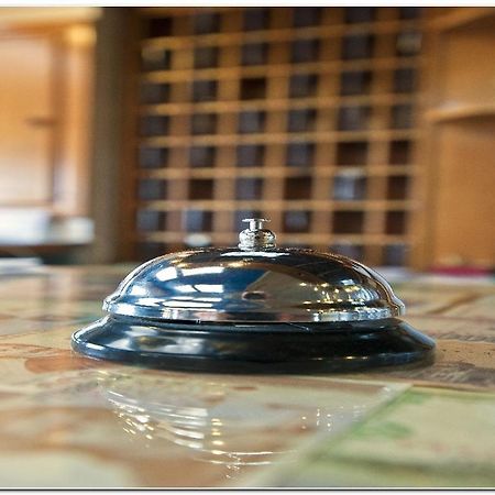 Hotel Veronese Cerignola Bagian luar foto