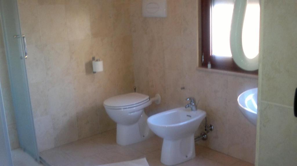 Hotel Veronese Cerignola Bagian luar foto