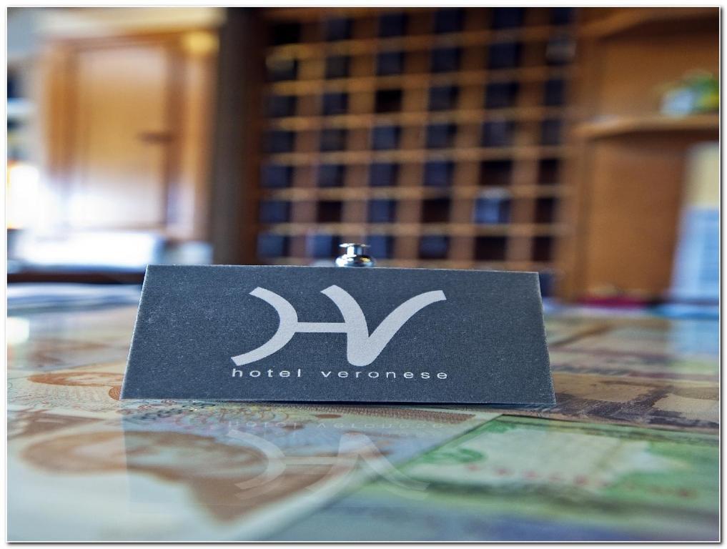 Hotel Veronese Cerignola Bagian luar foto